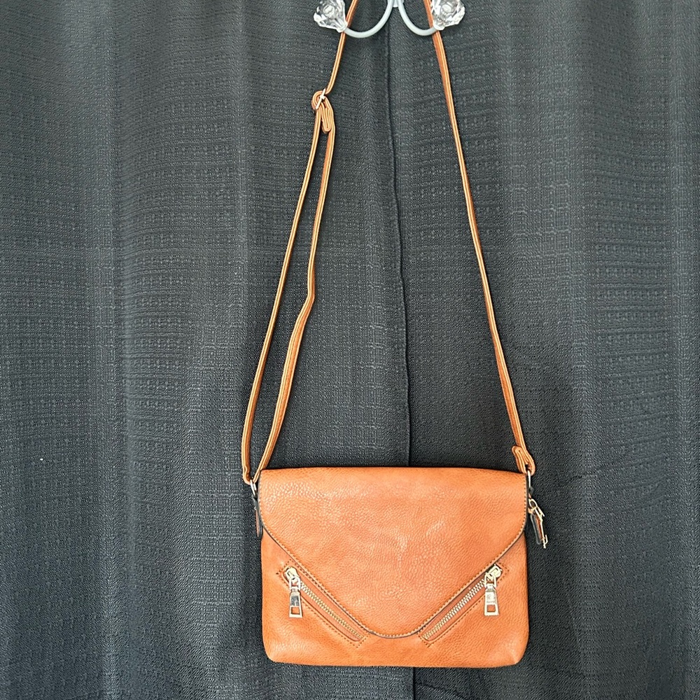 Elegant Tan Crossbody Bag
